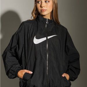 Sportswear Essential Woven Jacket Black & white Size Women Medium